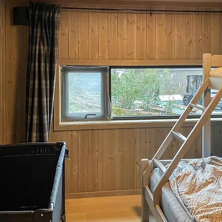 4 Bedroom In בית נופש